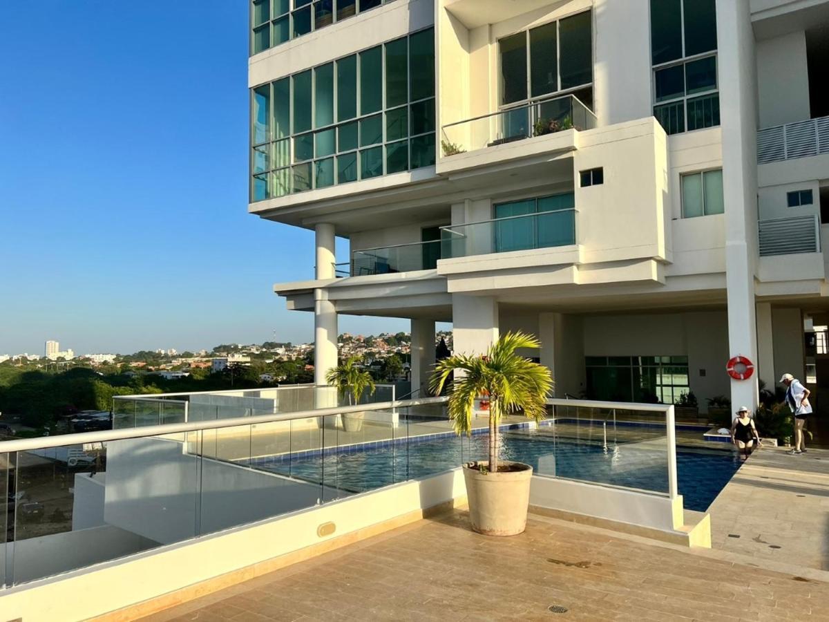 Apartamentos Cartagena Marbella Suite Luaran gambar