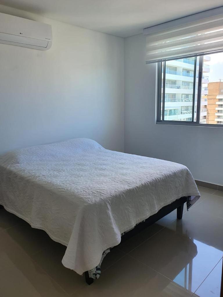 Apartamentos Cartagena Marbella Suite Luaran gambar