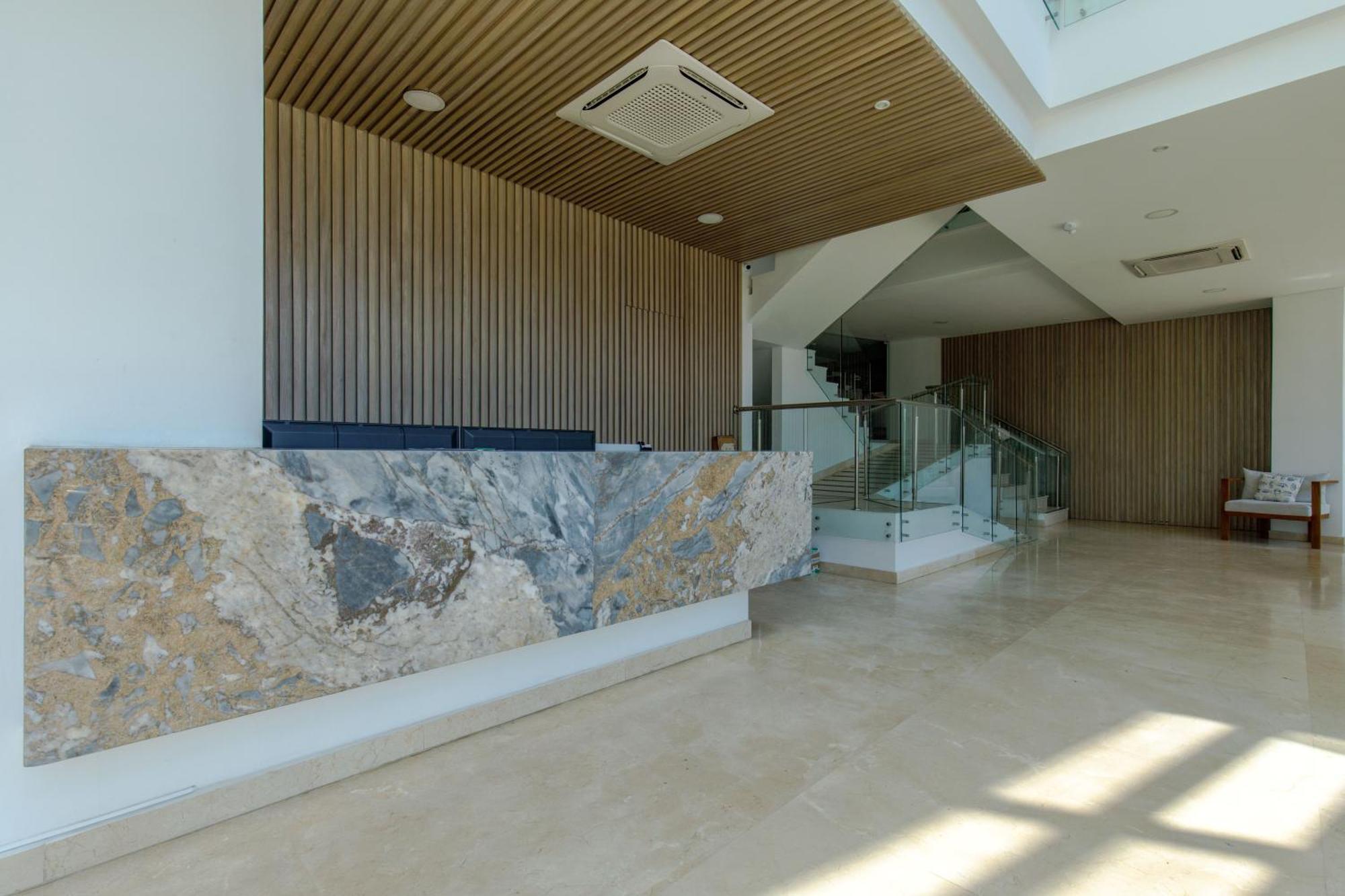 Apartamentos Cartagena Marbella Suite Luaran gambar