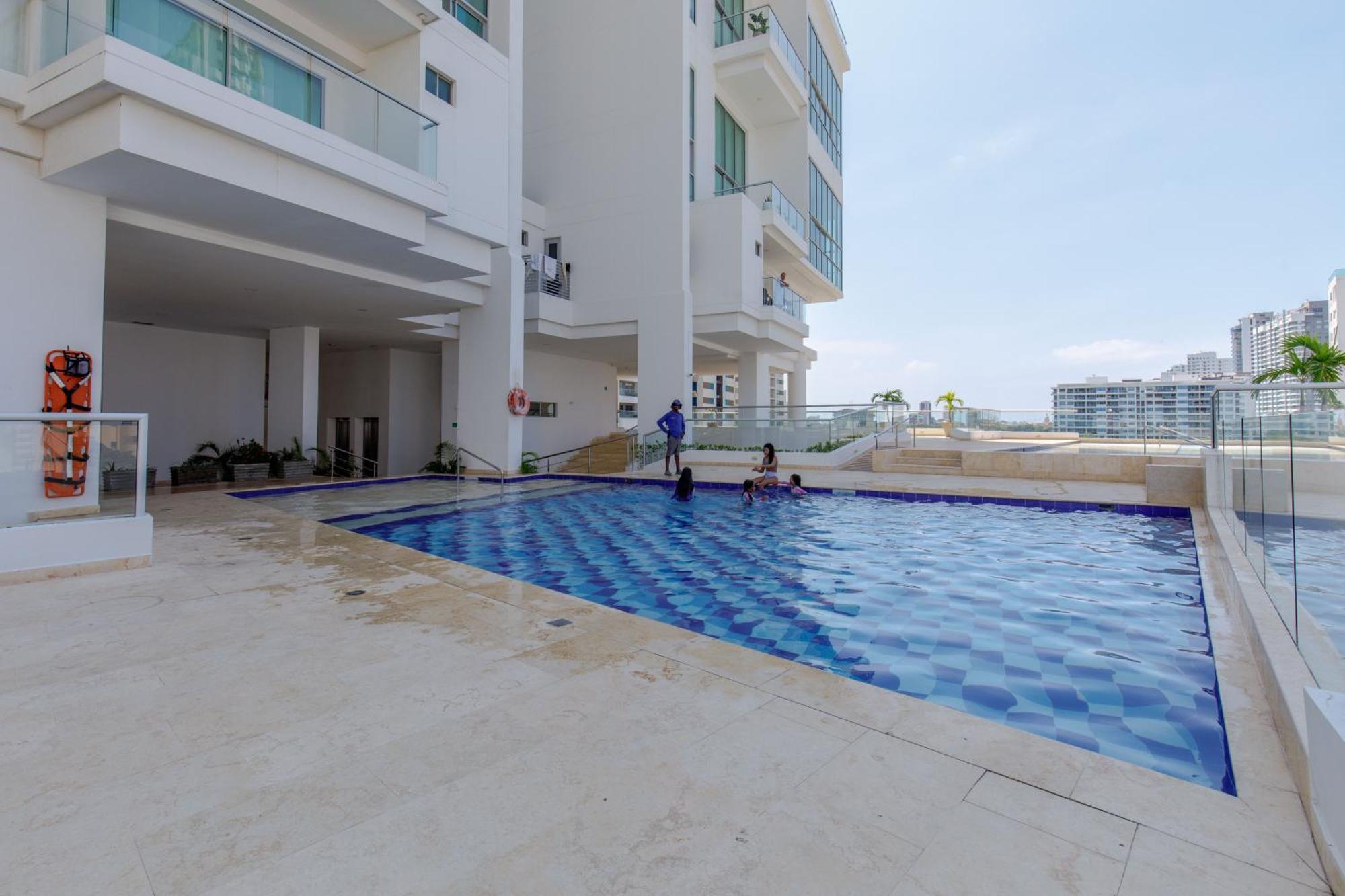 Apartamentos Cartagena Marbella Suite Luaran gambar