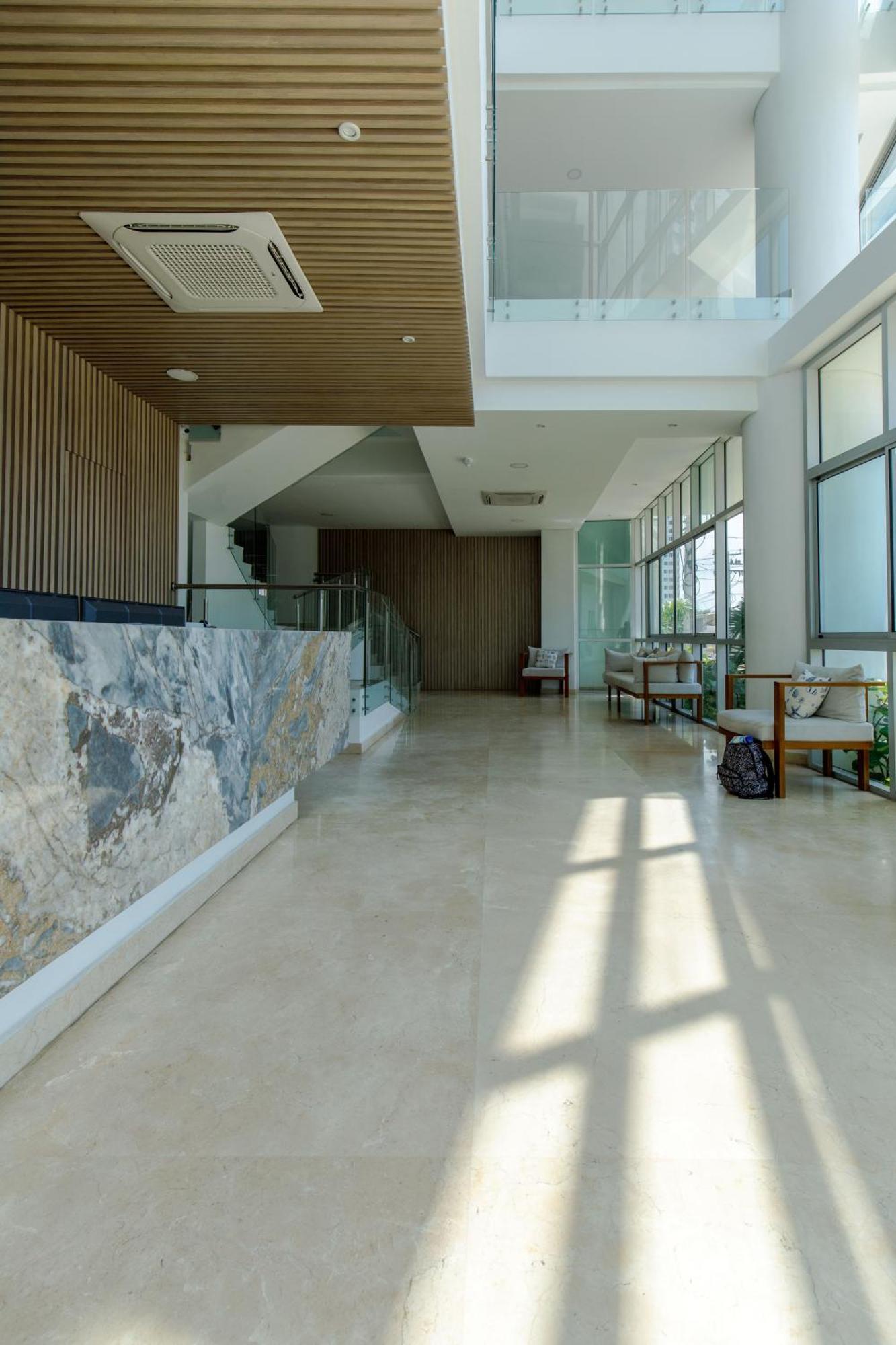 Apartamentos Cartagena Marbella Suite Luaran gambar